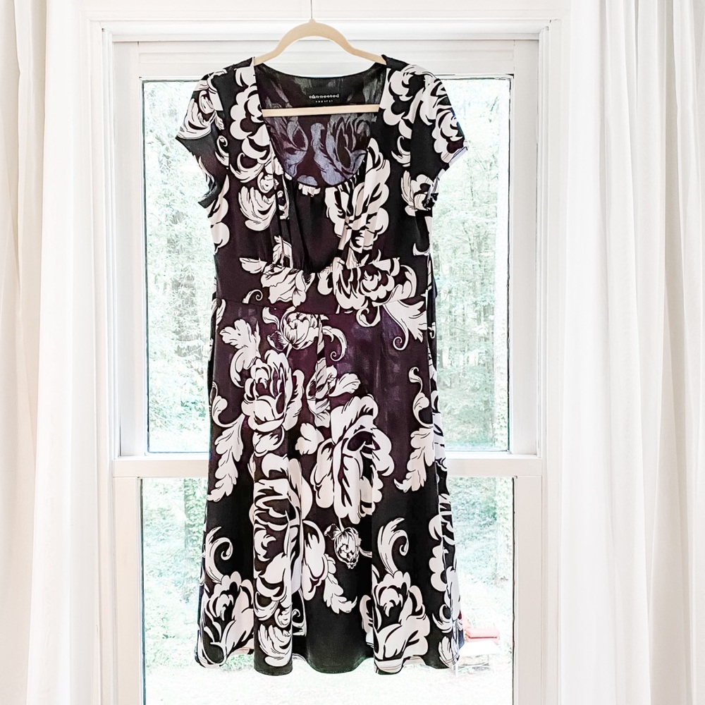 Black and White Floral Midi Dress Size 12